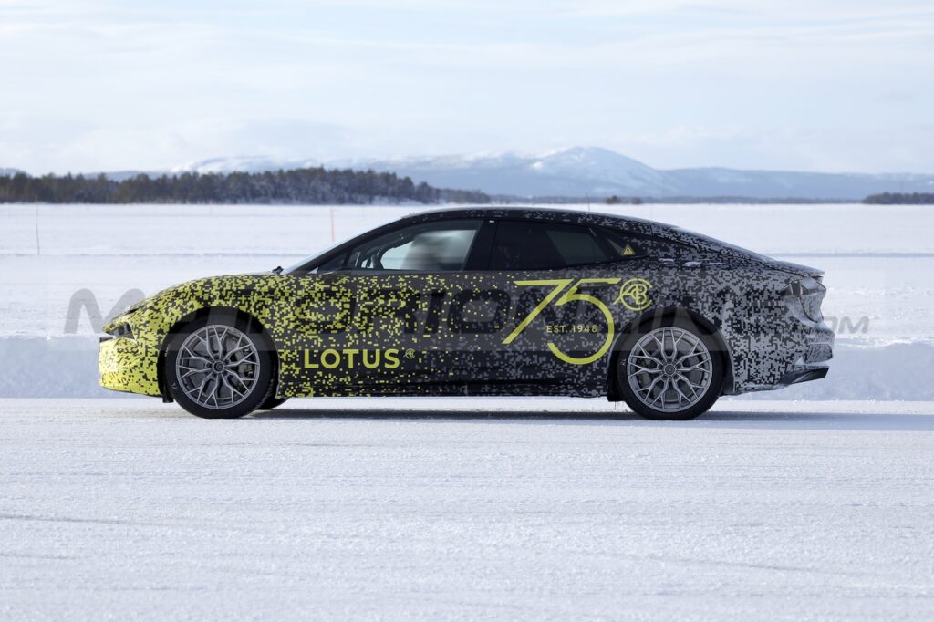 Lotus Envya 2023