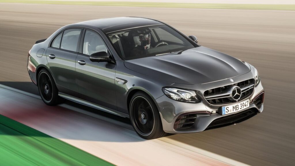 Mercedes-AMG potrebbe riportare sul mercato il suo iconico V8