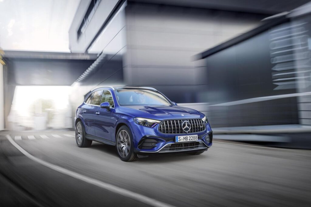 Mercedes-AMG GLC 43 2024: al via gli ordini in Europa da 86.870 € [FOTO]