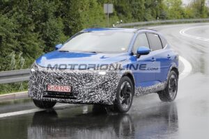 Nissan Qashqai 2024: le prime immagini del restyling [FOTO SPIA]