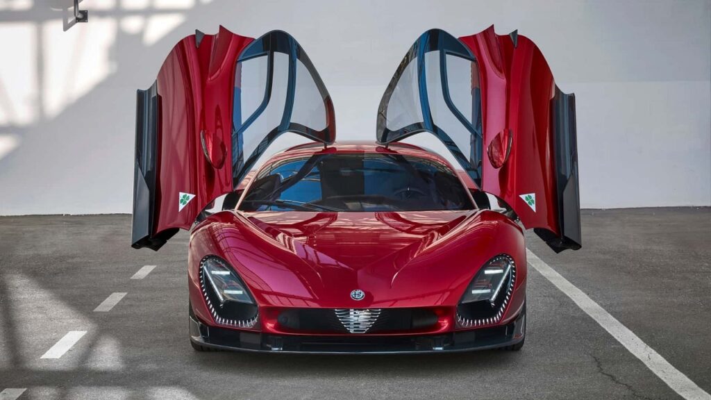 Nuova Alfa Romeo 33 Stradale 