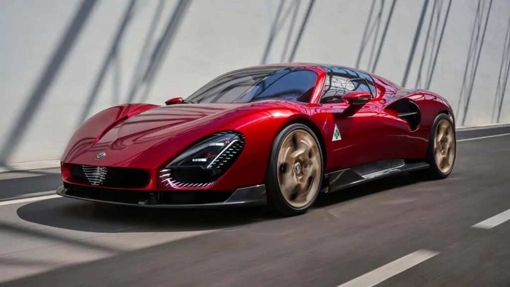 Nuova Alfa Romeo 33 Stradale è stata svelata: 750 CV e 450 km di autonomia [FOTO]