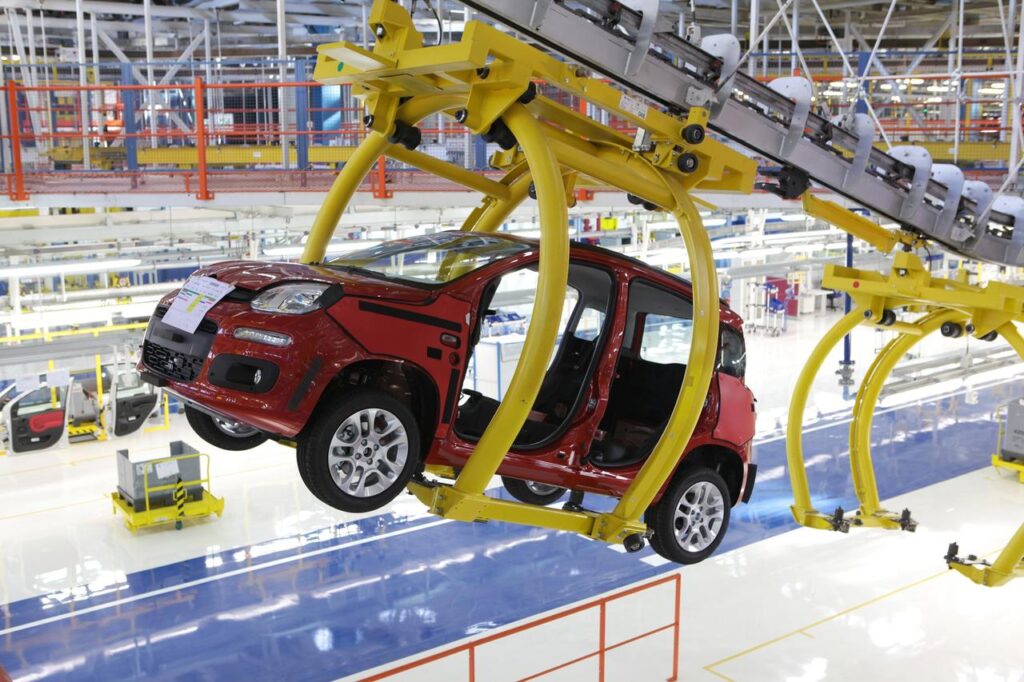 Produzione auto: crescita del 32,7% in Italia a giugno 2023