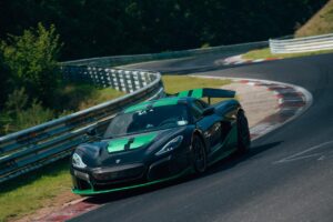 Rimac Nevera: è lei l’auto elettrica stradale più veloce sul Nurburgring [FOTO e VIDEO]