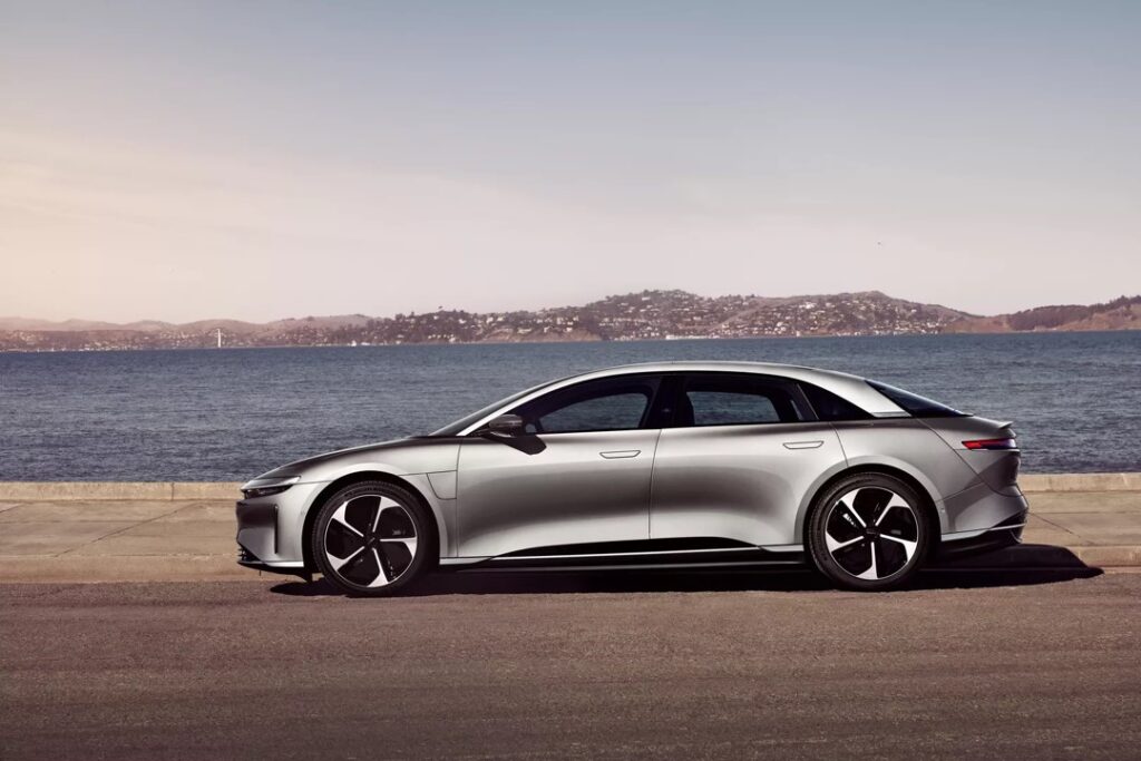 CA Auto Bank annuncia partnership con Lucid Europe