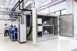 Stellantis inaugura a Mirafiori il suo primo Battery Technology Center [FOTO]