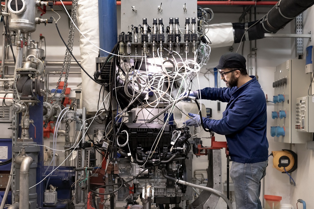 Stellantis e Aramco hanno certificato che 24 famiglie di motori sono compatibili con gli eFuel