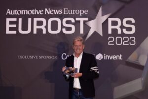 Wayne Griffiths premiato come CEO dell’Anno Car Division agli Eurostars Awards 2023