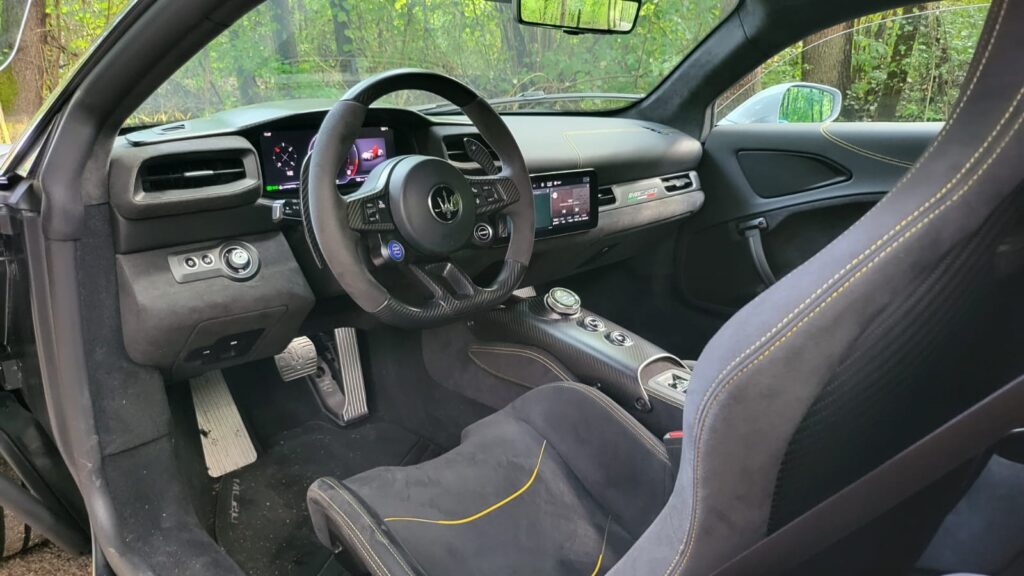 Maserati MC20 2023