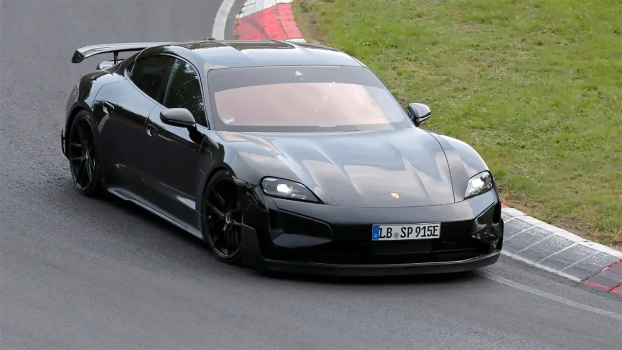La Porsche Taycan Turbo GT: l’auto elettrica ad altissime prestazioni che punta al record sul giro al Nurburgring
