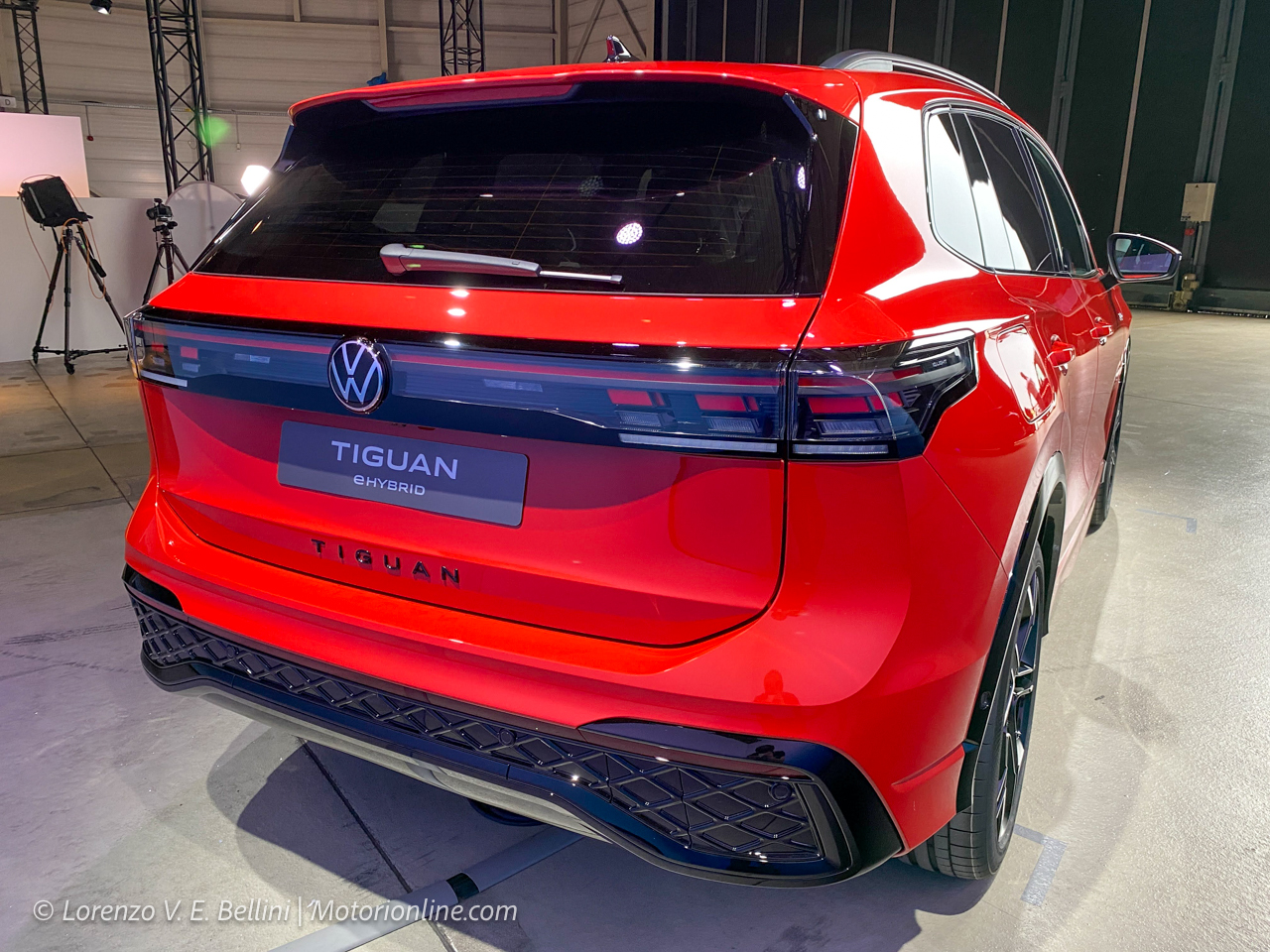 Volkswagen Tiguan 2024 - Retro
