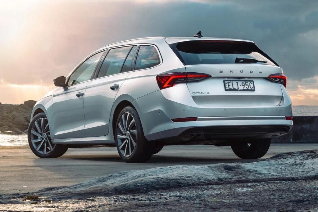 Skoda Octavia Station wagon 2023