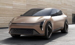 Kia EV4, svelato il concept della futura berlina elettrica attesa nel 2026 [FOTO]