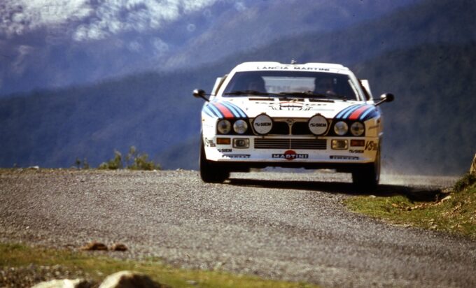 Lancia Rally 037 evoca la gloria: 40 anni fa la vittoria del quinto Mondiale Costruttori [FOTO]