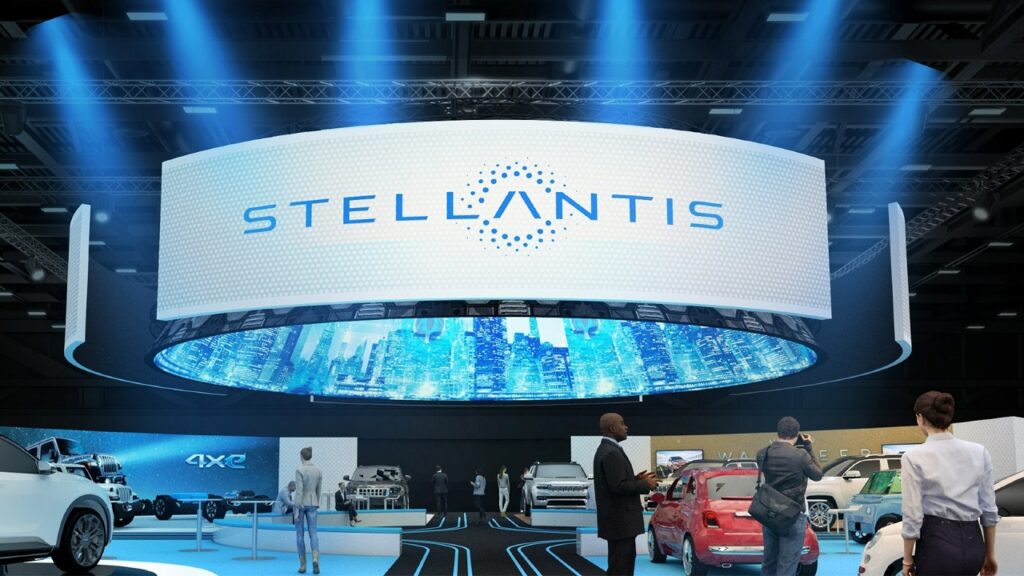 Stellantis: vicino l’accordo con il marchio cinese Leapmotor per le auto elettriche