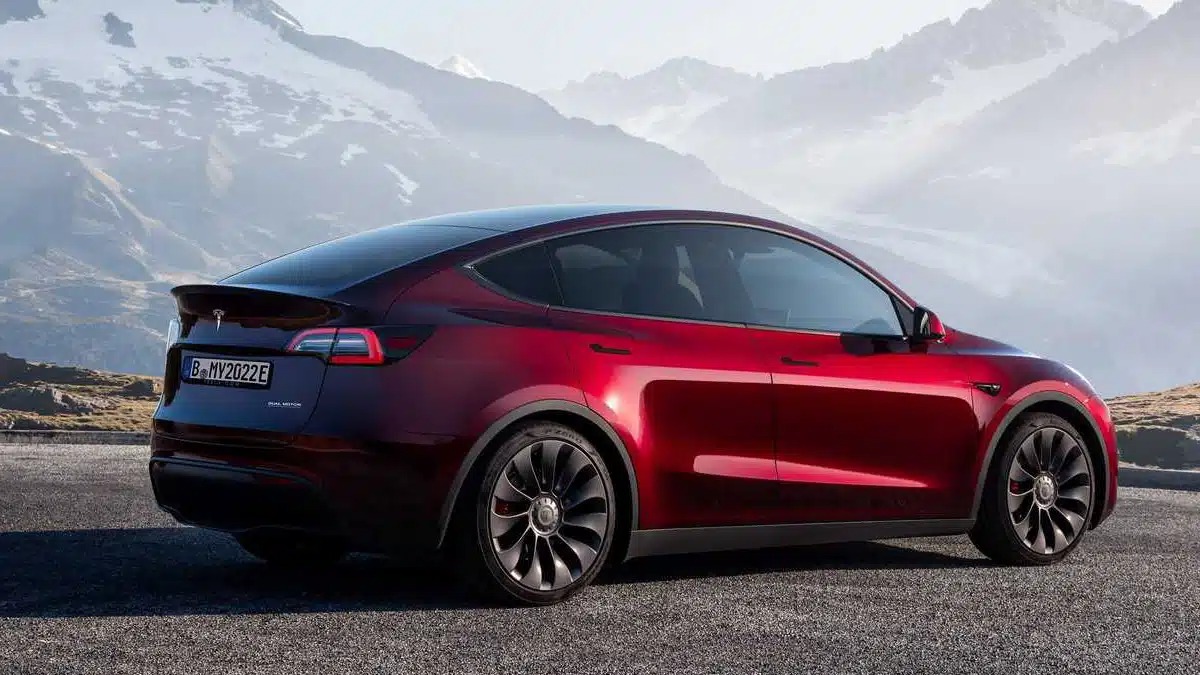 Tesla: negli USA prezzi ancora in discesa