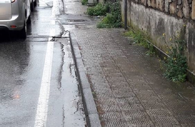 Vicenza, pedone investito e ucciso da un’auto dopo essere scivolato dal marciapiede