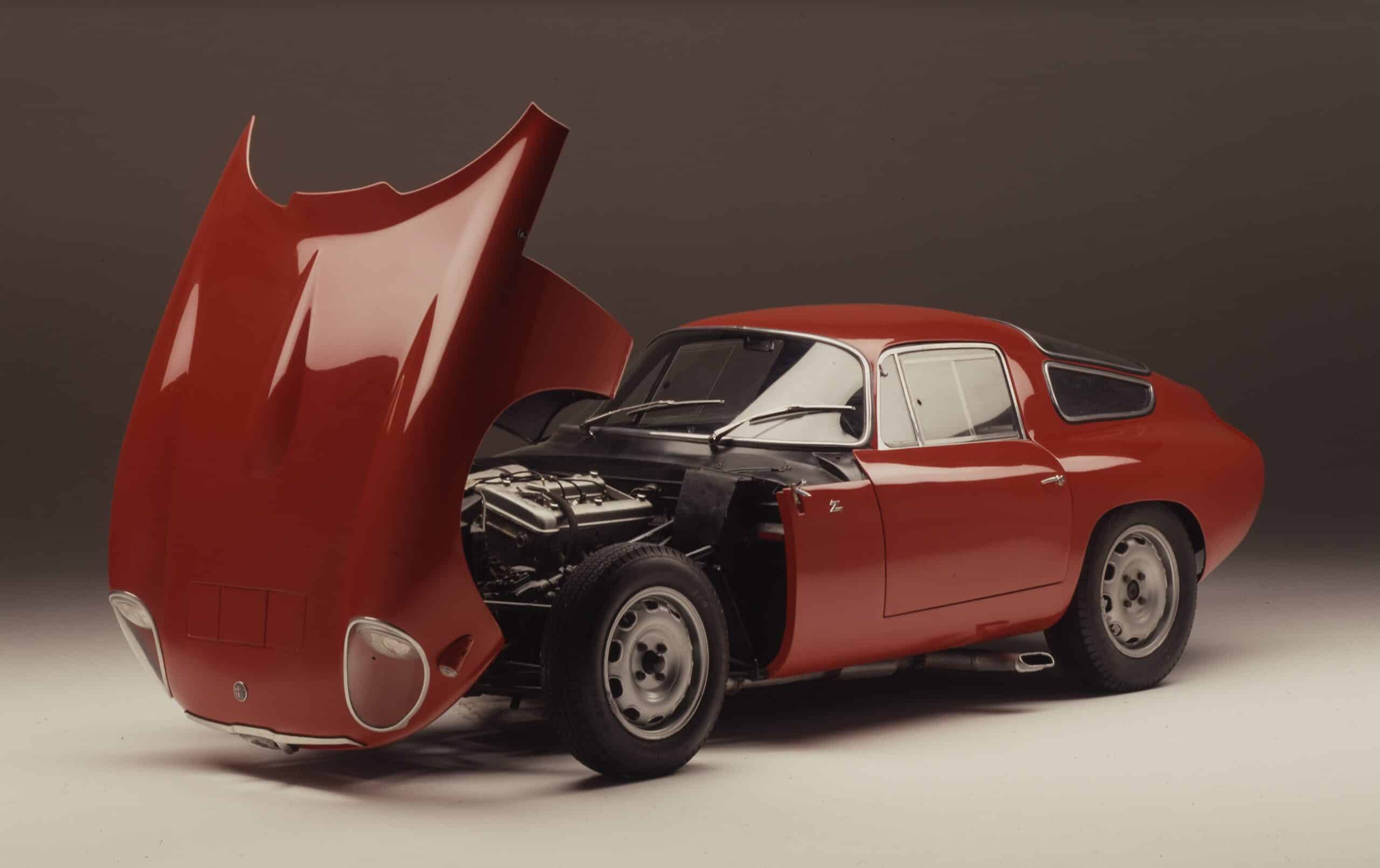 Stellantis Heritage a Milano AutoClassica: il debutto della Fiat Multipla 6×6 e il tributo ad Autodelta