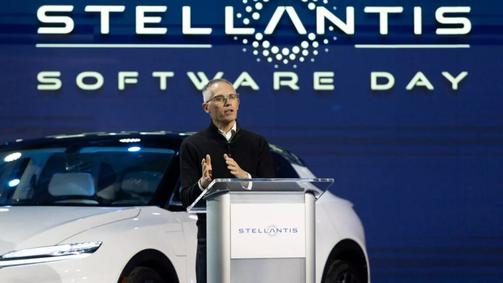 Carlos Tavares: ‘Stellantis pronta a modificare la sua strategia sui veicoli elettrici se la politica cambierà idea’