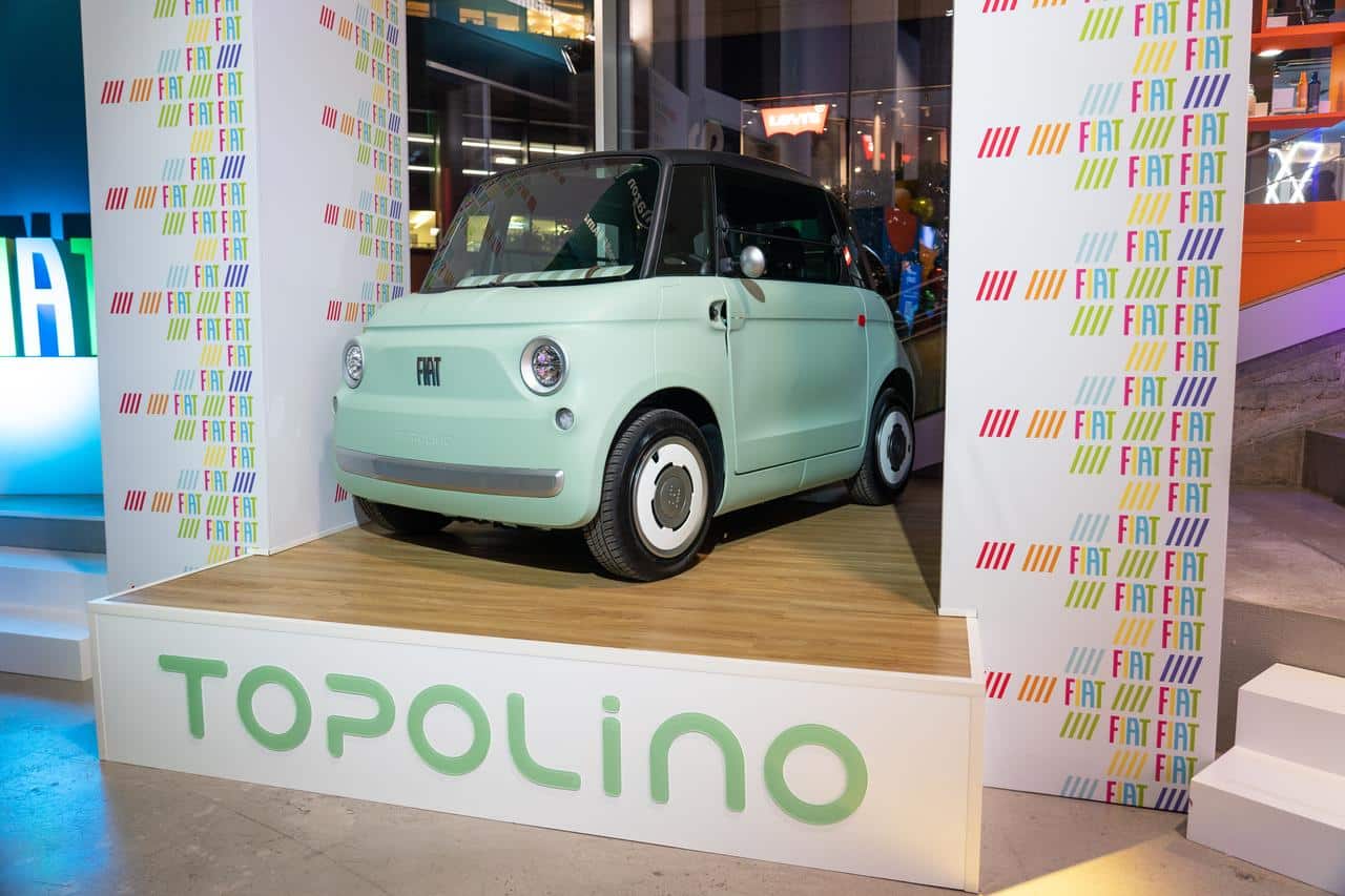 Fiat Topolino protagonista dell’Amazon Black Friday Fun House di Milano