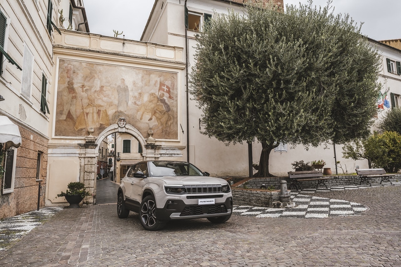 Jeep Avenger: protagonista di una nuova web serie su YouTube [VIDEO]
