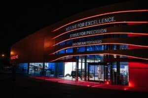 Inaugurato il nuovo Centro Porsche Milano Nord