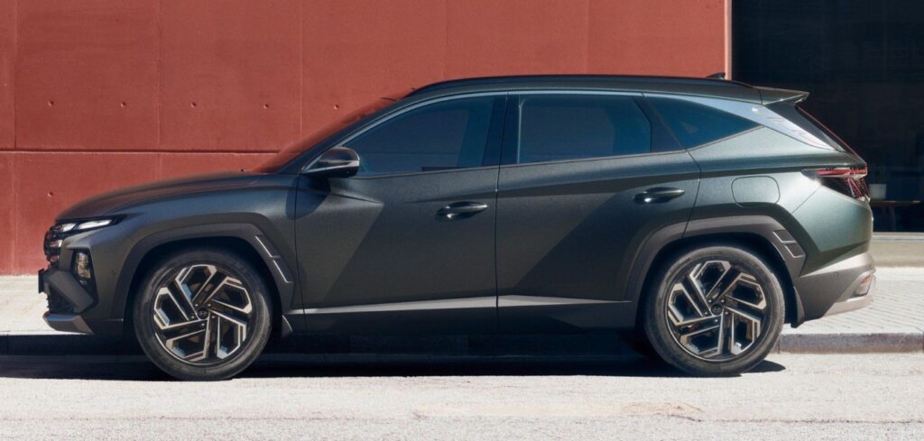Hyundai Tucson restyling 2024: design, tecnologia e motori del SUV coreano [VIDEO]
