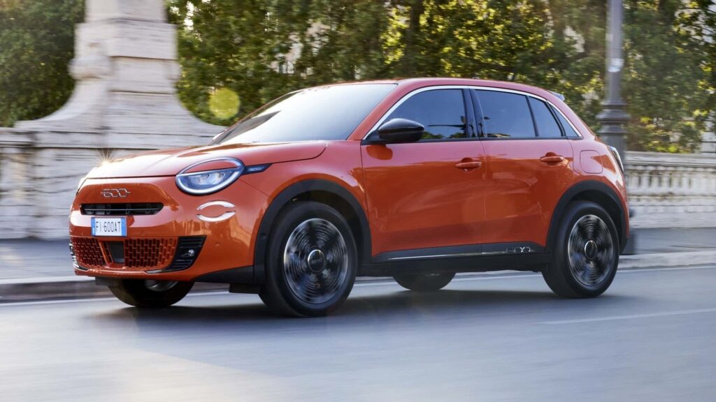 Fiat 600 hybrid 2024