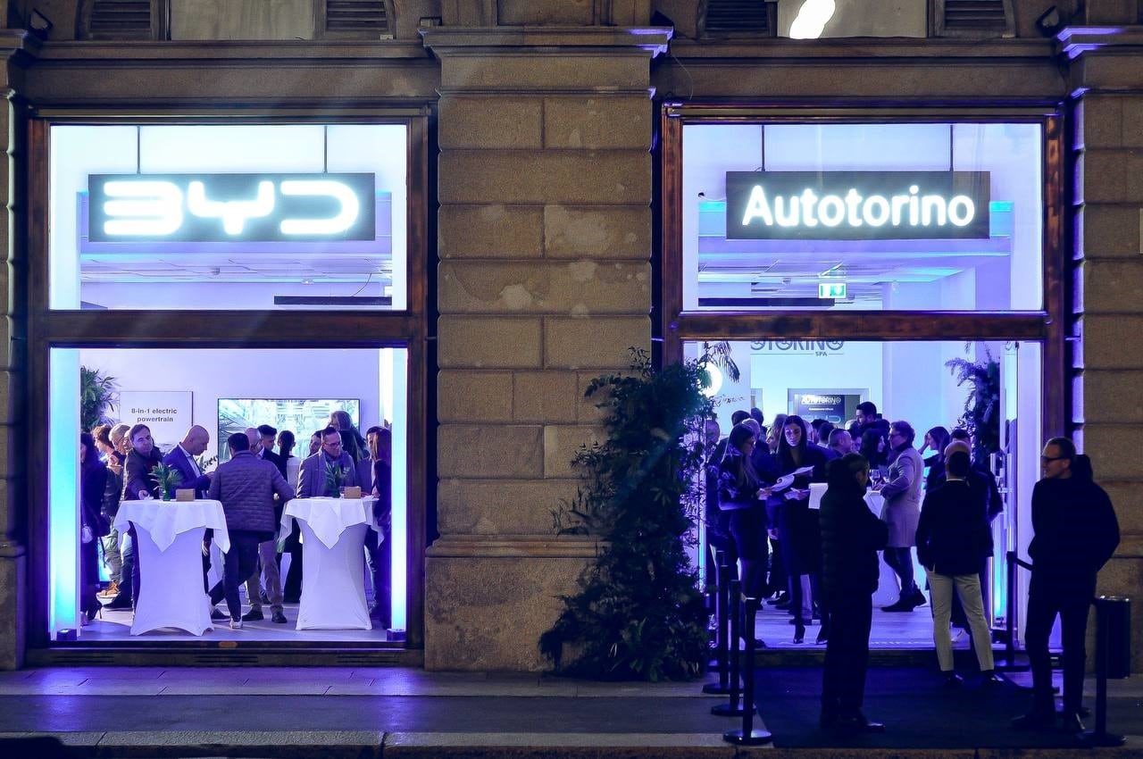 BYD e Autotorino inaugurano il primo showroom a Milano