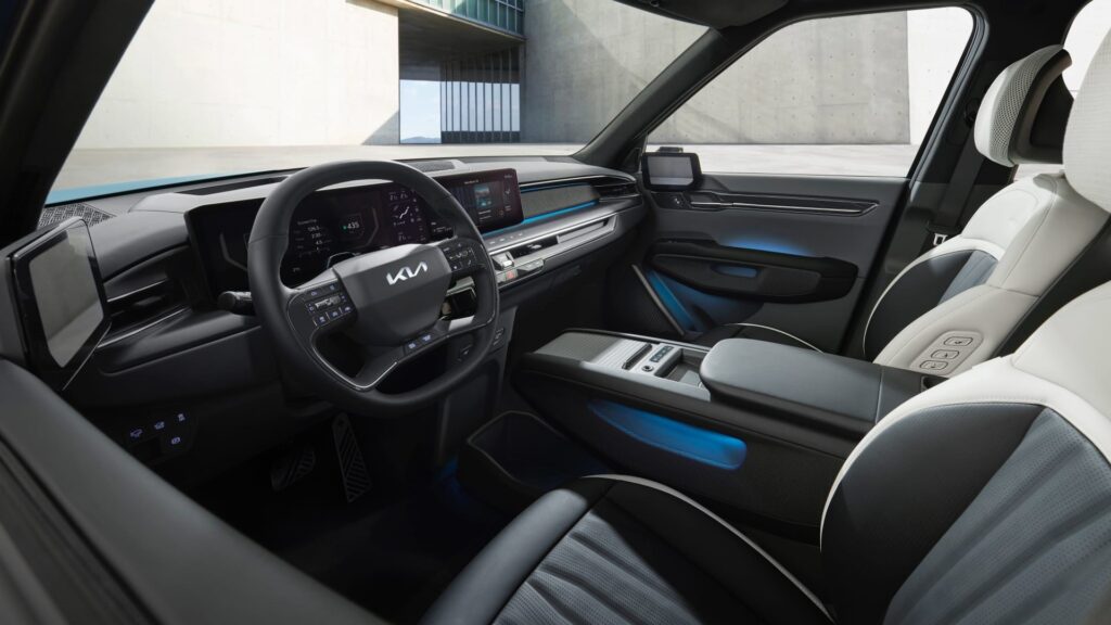 Kia EV9 2024: dimensioni, motori, batterie e autonomia