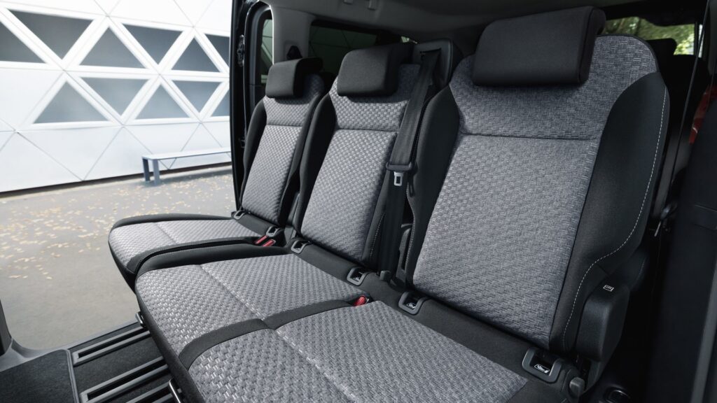 Come è fatto il Citroën ë-spacetourer 2024: caratteristiche e prestazioni del MPV elettrico