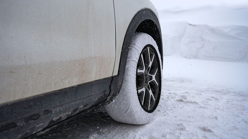 Calze da neve per auto: guida all'uso. Cosa servono e cosa sono