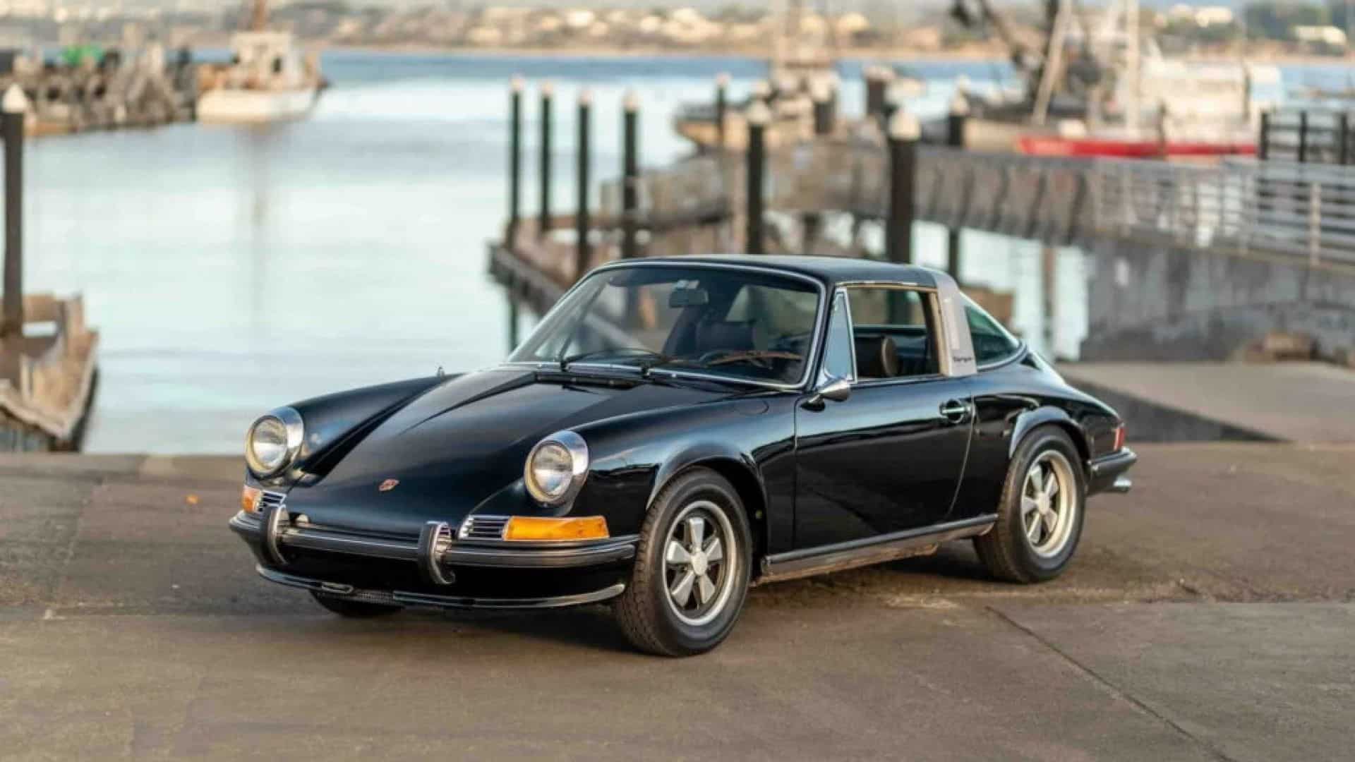 La Porsche 911T Targa, ex Ewan McGregor, è ora all’asta