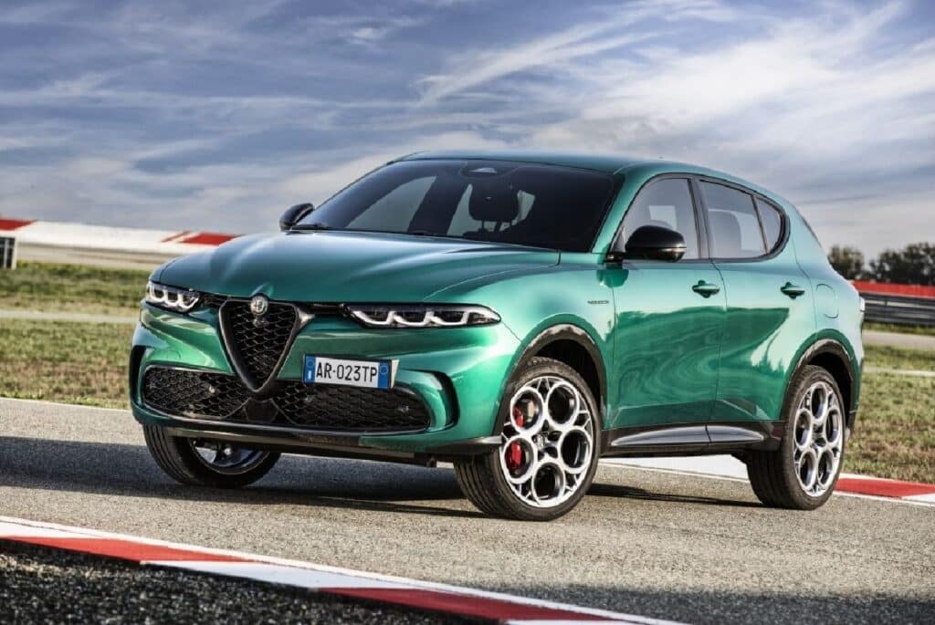 Alfa Romeo Tonale Plug-in Hybrid eletto Green SUV of the Year 2024