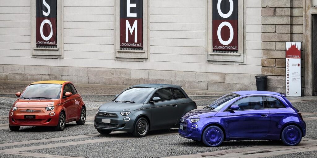 Fiat 500 Elettrica: i tre concept Kartell, Bulgari e Armani venduti all’asta per 600.000 $