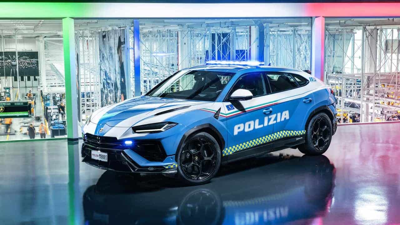 Lamborghini Urus Performante entra nella flotta della Polizia di Stato