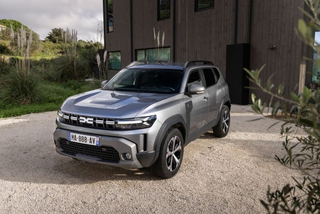 Il nuovo DACIA Duster 2024: il nuovo SUV anche con motore mild hybrid e full hybrid