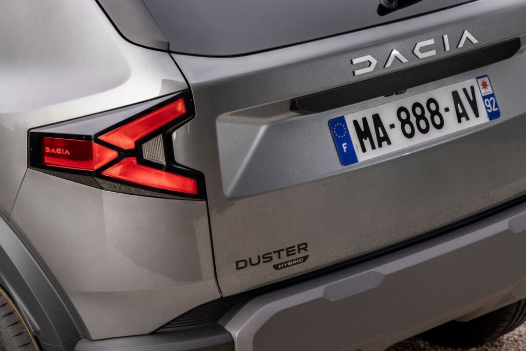 Il nuovo DACIA Duster 2024: il nuovo SUV anche con motore mild hybrid e full hybrid