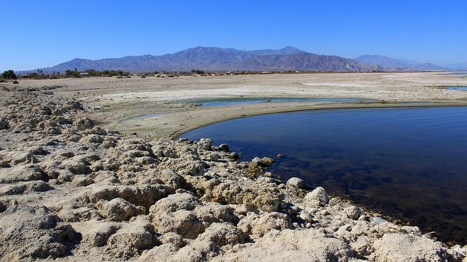 Batterie auto elettriche, da un lago californiano il litio necessario per 375 milioni di veicoli