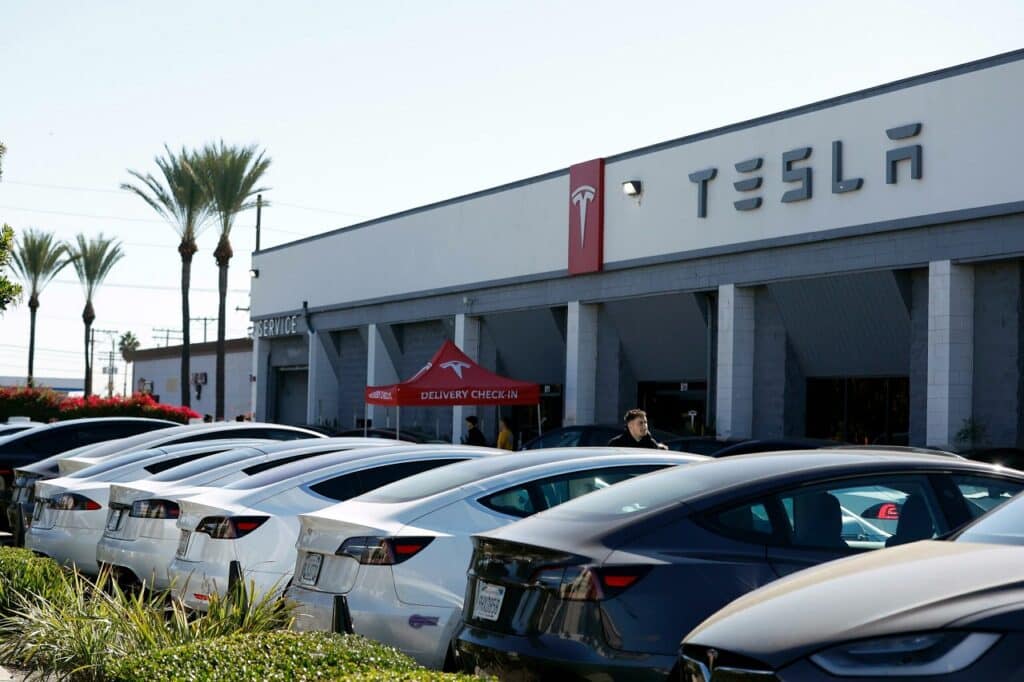 Tesla: in Svezia si allarga la protesta