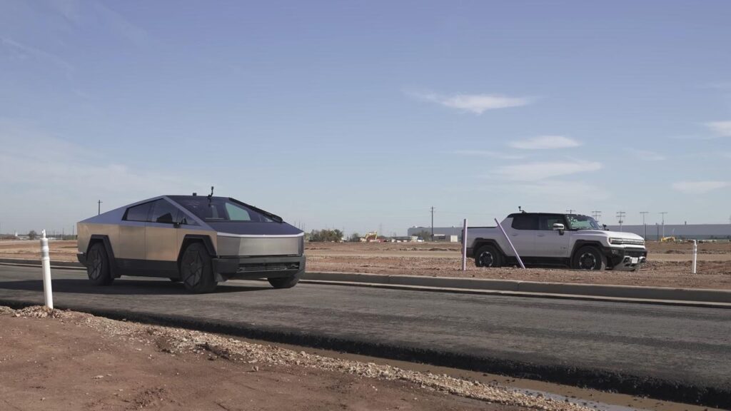 Tesla Cybertruck vs GMC Hummer EV: chi vince la drag race? [VIDEO]