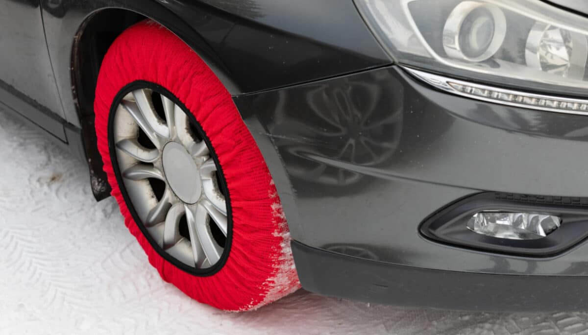 Set 2 Spazzole Da Neve Per Auto Con Raschietto Ghiaccio | 68 Cm | Manico Ergonomico | Smontabile | Proteggi Il Parabrezza In Inverno - 2