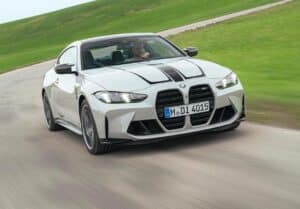 Nuova BMW M4: Coupé e Cabrio sportive alzano la potenza a 530 CV [FOTO]