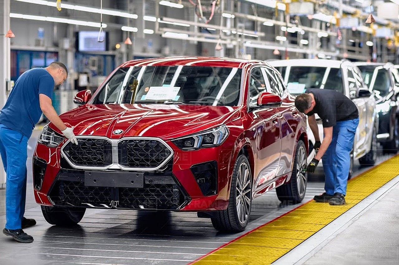 BMW iX2: ecco come viene prodotta in Germania [VIDEO]