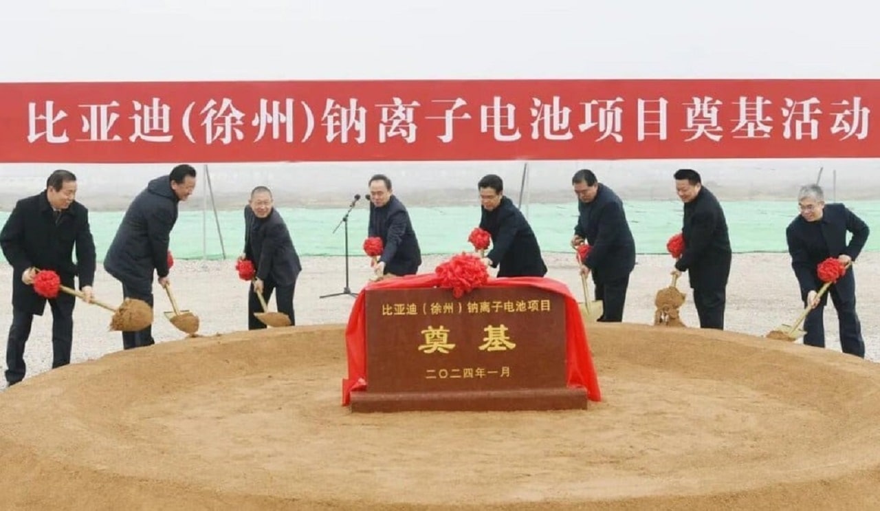BYD avvia la costruzione del nuovo stabilimento di batterie agli ioni di sodio