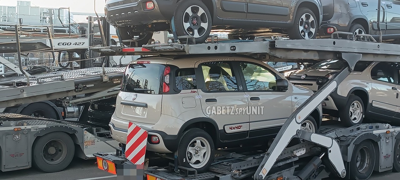 Fiat Panda 4×40°: la versione in edizione limitata avvistata in strada [FOTO]