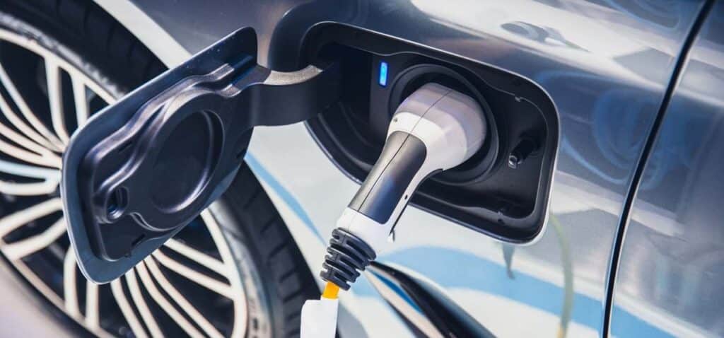 Incentivi auto elettriche 2024: basteranno solo per 70.000 veicoli?