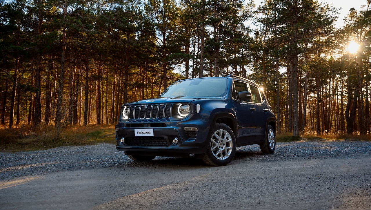 Jeep Renegade festeggia 10 anni con quasi 2 milioni di unità vendute
