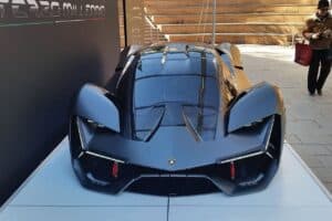 Lamborghini e MIT stanno sviluppando una batteria più leggera, potente e sostenibile