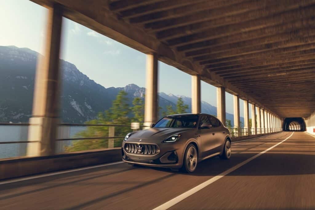 Maserati: tutte le nuove auto saranno prodotte in Italia